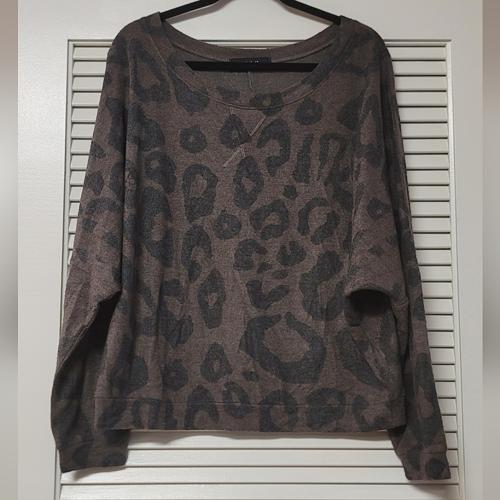 Fab'Rik - Oversized Animal Print Loungewear Long-Sleeve Sweater Top